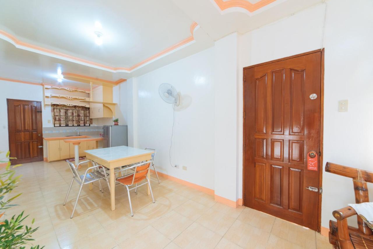 Reddoorz @ Q Abeto Street Mandurriao Iloilo Exterior foto