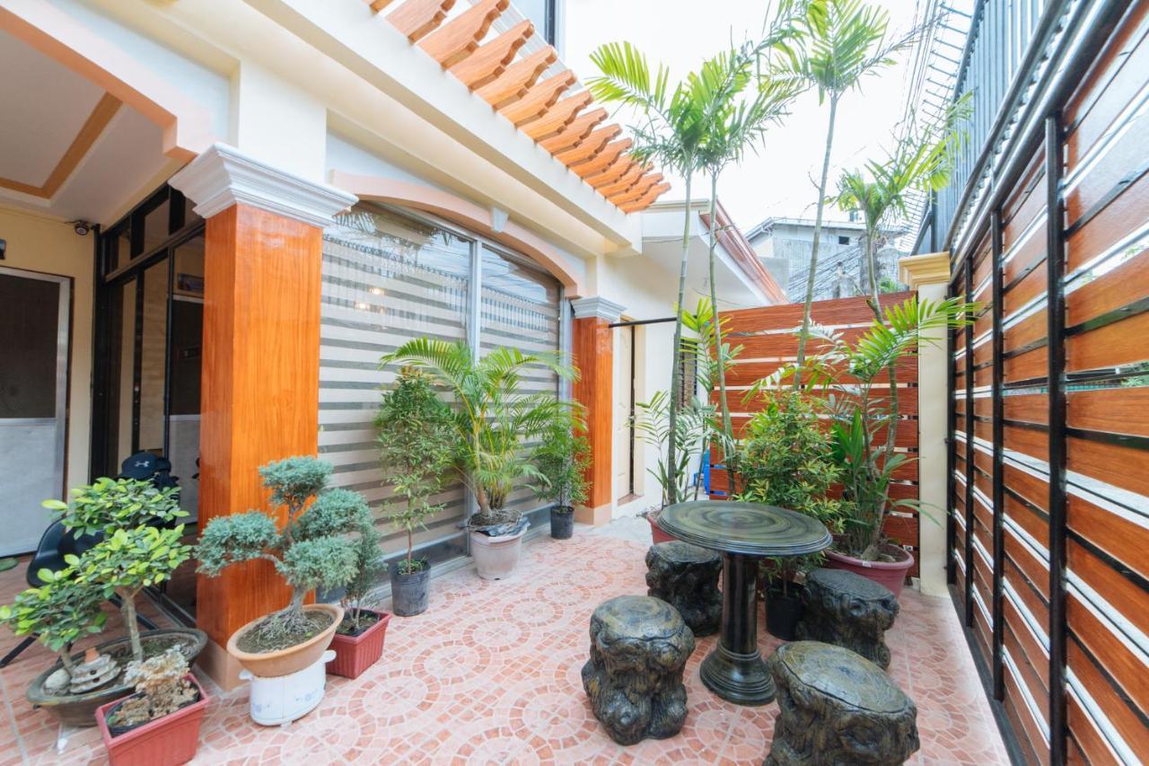 Reddoorz @ Q Abeto Street Mandurriao Iloilo Exterior foto