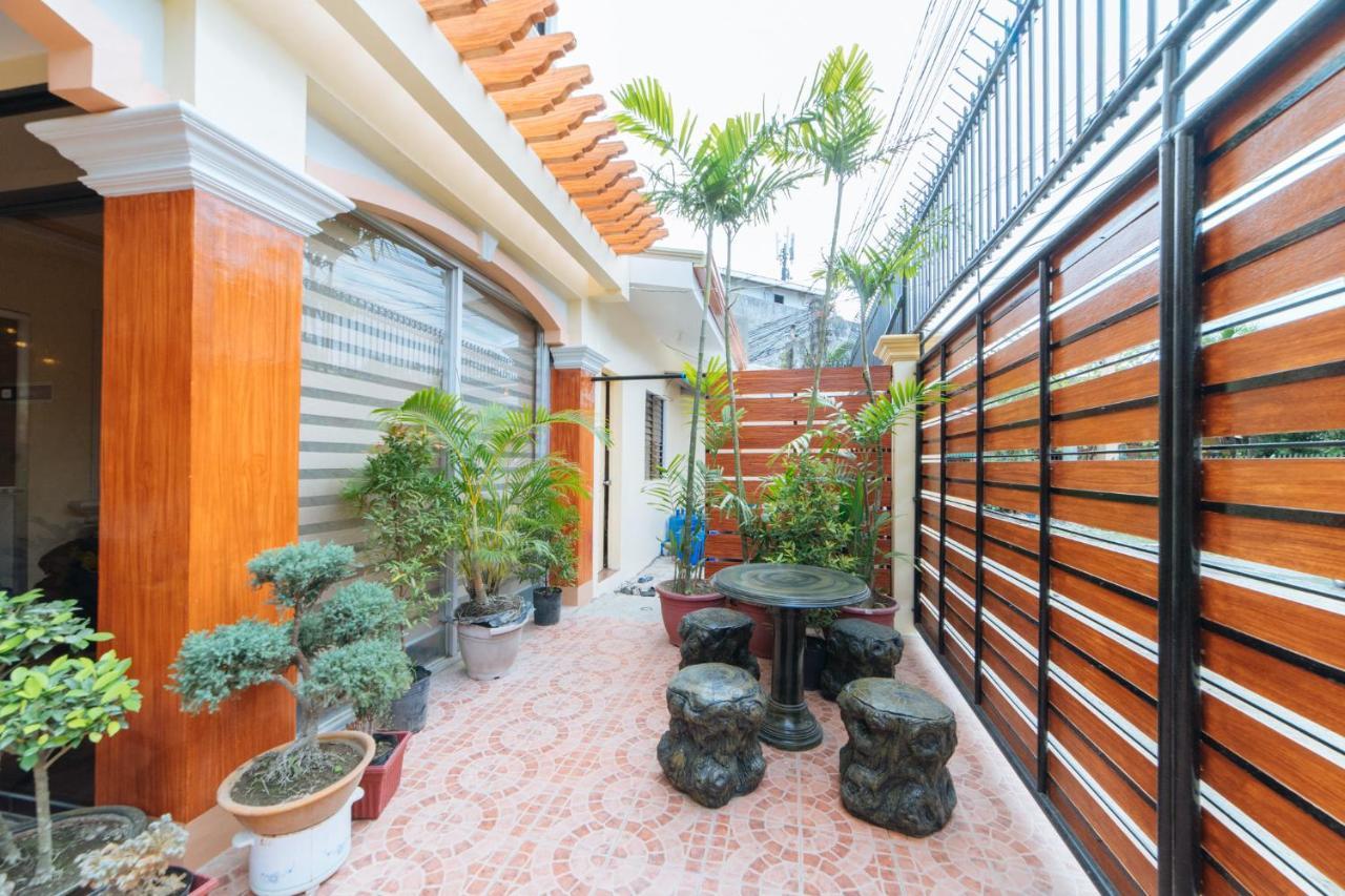 Reddoorz @ Q Abeto Street Mandurriao Iloilo Exterior foto